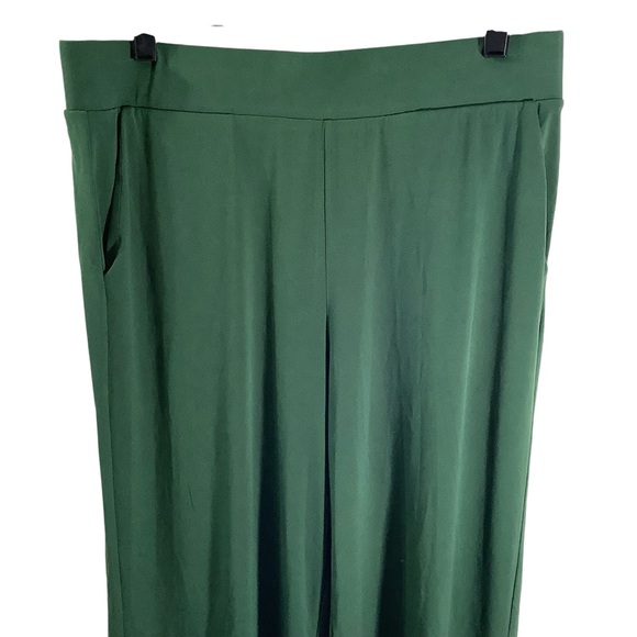 Torrid Green Culotte Pants Wide Legs - Picture 2 of 7